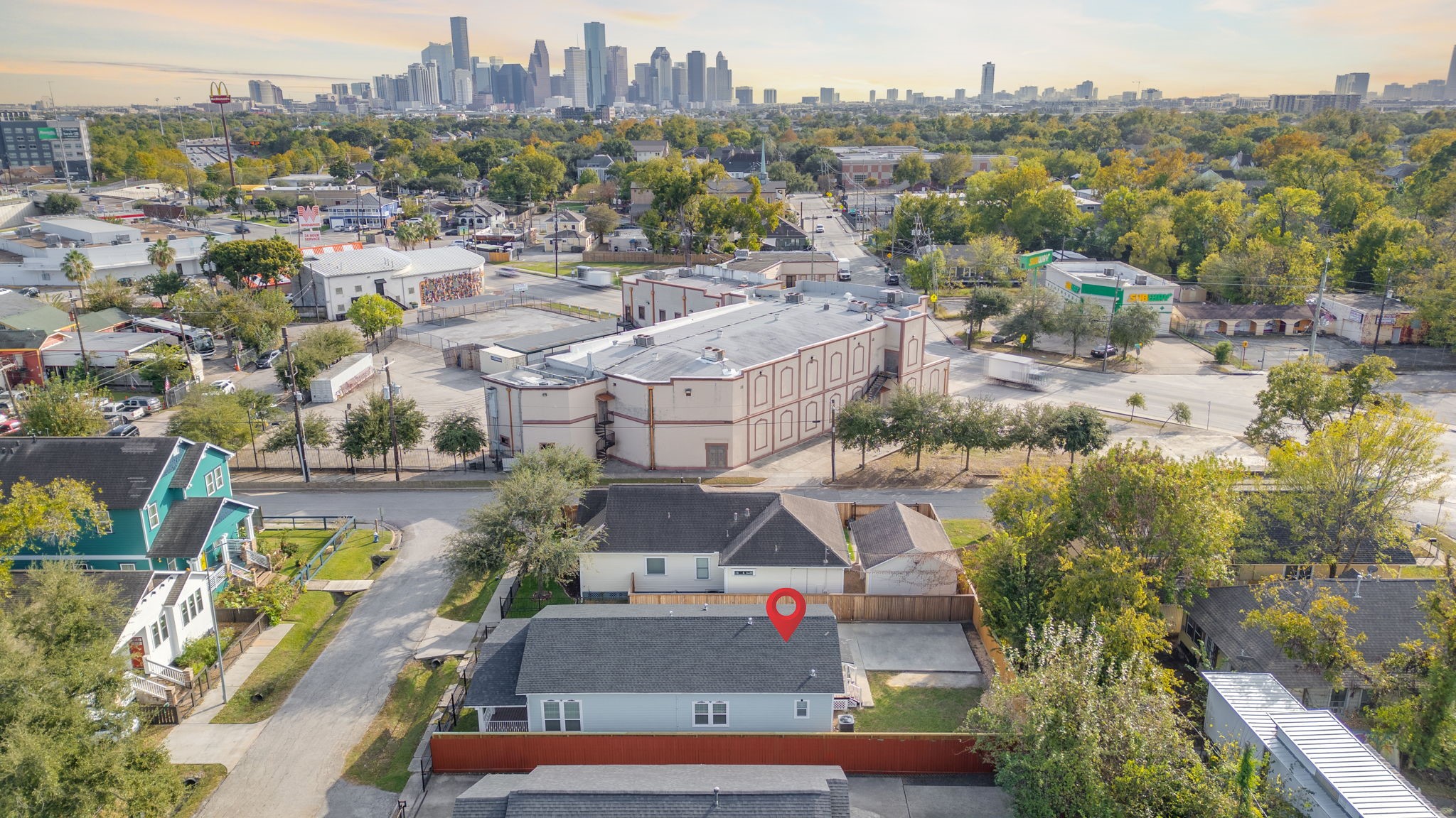 203 Archer Street Houston, TX 77009 - Photo 43 of 43 a view of city