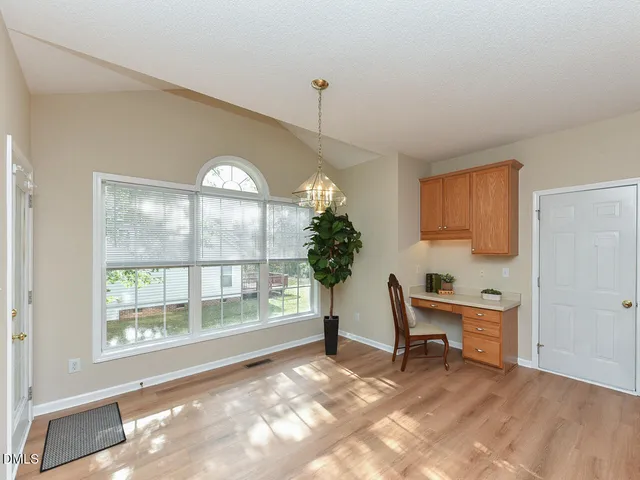 $719,900 | 406 Somersview Drive, Chapel Hill, NC 27514