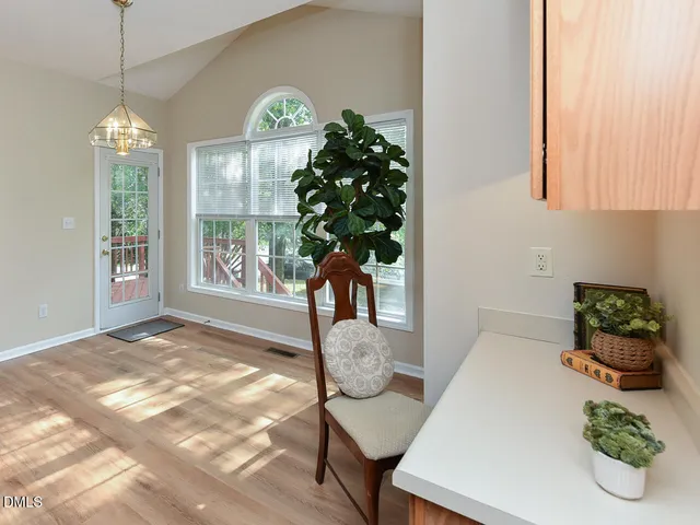 $719,900 | 406 Somersview Drive, Chapel Hill, NC 27514