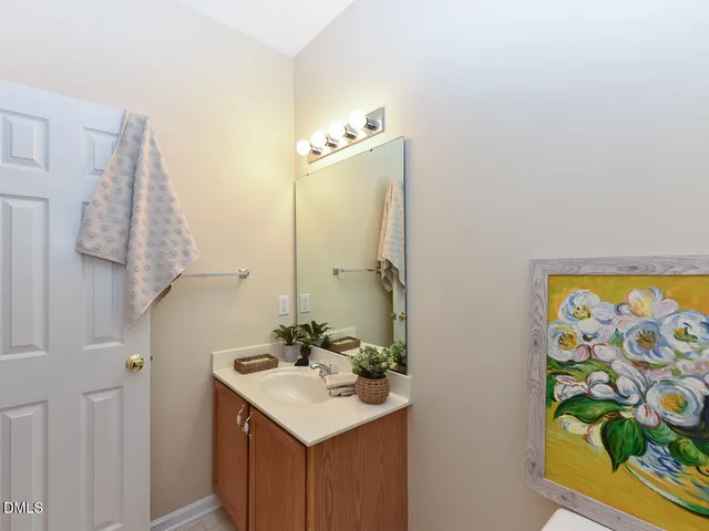 $719,900 | 406 Somersview Drive, Chapel Hill, NC 27514