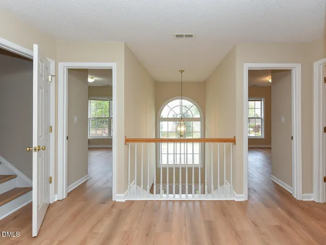 $719,900 | 406 Somersview Drive, Chapel Hill, NC 27514