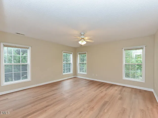 $719,900 | 406 Somersview Drive, Chapel Hill, NC 27514