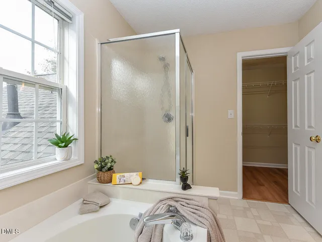 $719,900 | 406 Somersview Drive, Chapel Hill, NC 27514