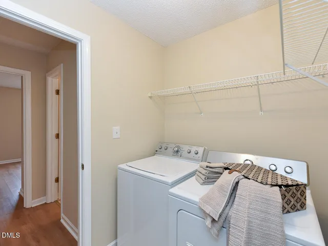 $719,900 | 406 Somersview Drive, Chapel Hill, NC 27514