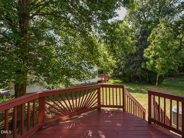 $719,900 | 406 Somersview Drive, Chapel Hill, NC 27514