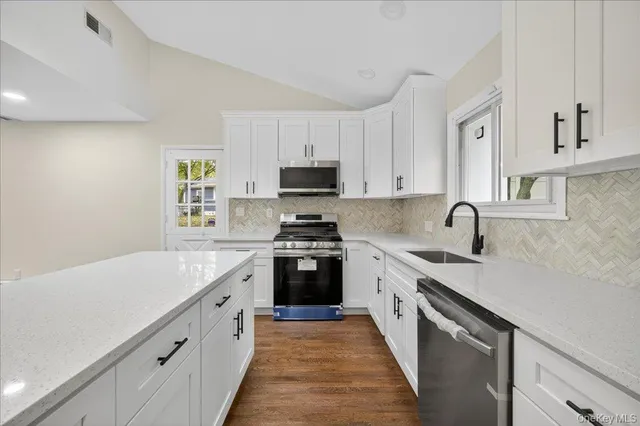 $789,000 | 54 Hillside Street, Tarrytown, NY 10591