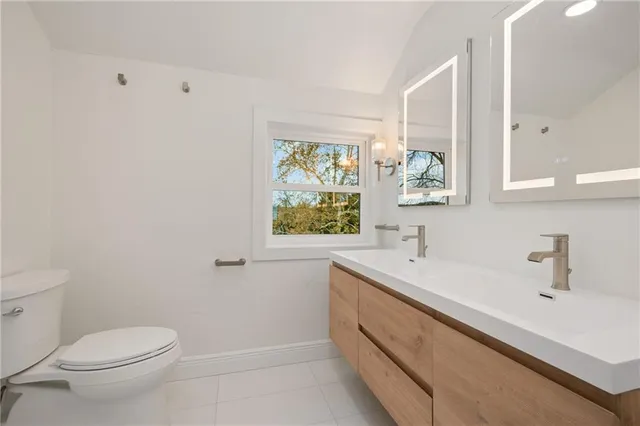 $335,000 | 909 North Avenue, Verona, PA 15147