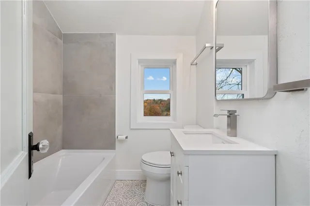 $335,000 | 909 North Avenue, Verona, PA 15147