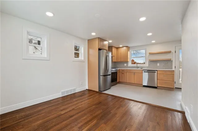 $335,000 | 909 North Avenue, Verona, PA 15147