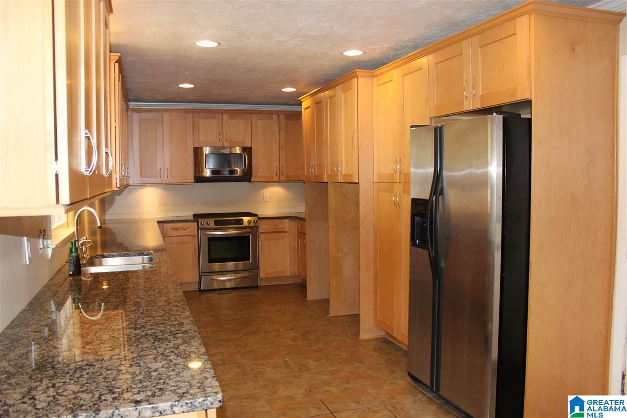 3905 Cloverdale Road Anniston, AL 36207 - Photo 3 of 26