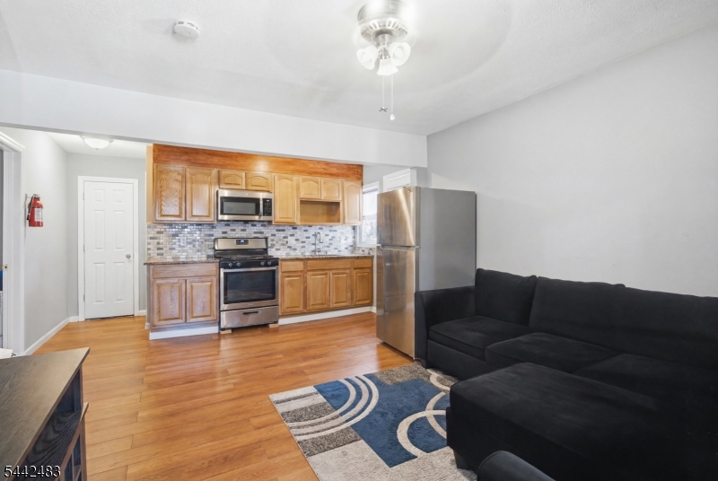 829 Allen Street, Unit 4 Elizabeth, NJ 07202 - Photo 33 of 40