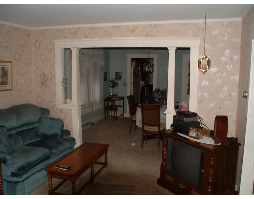 6 Arnold Road Tewksbury, MA 01876 - Photo 3 of 6 Gallery Image 3