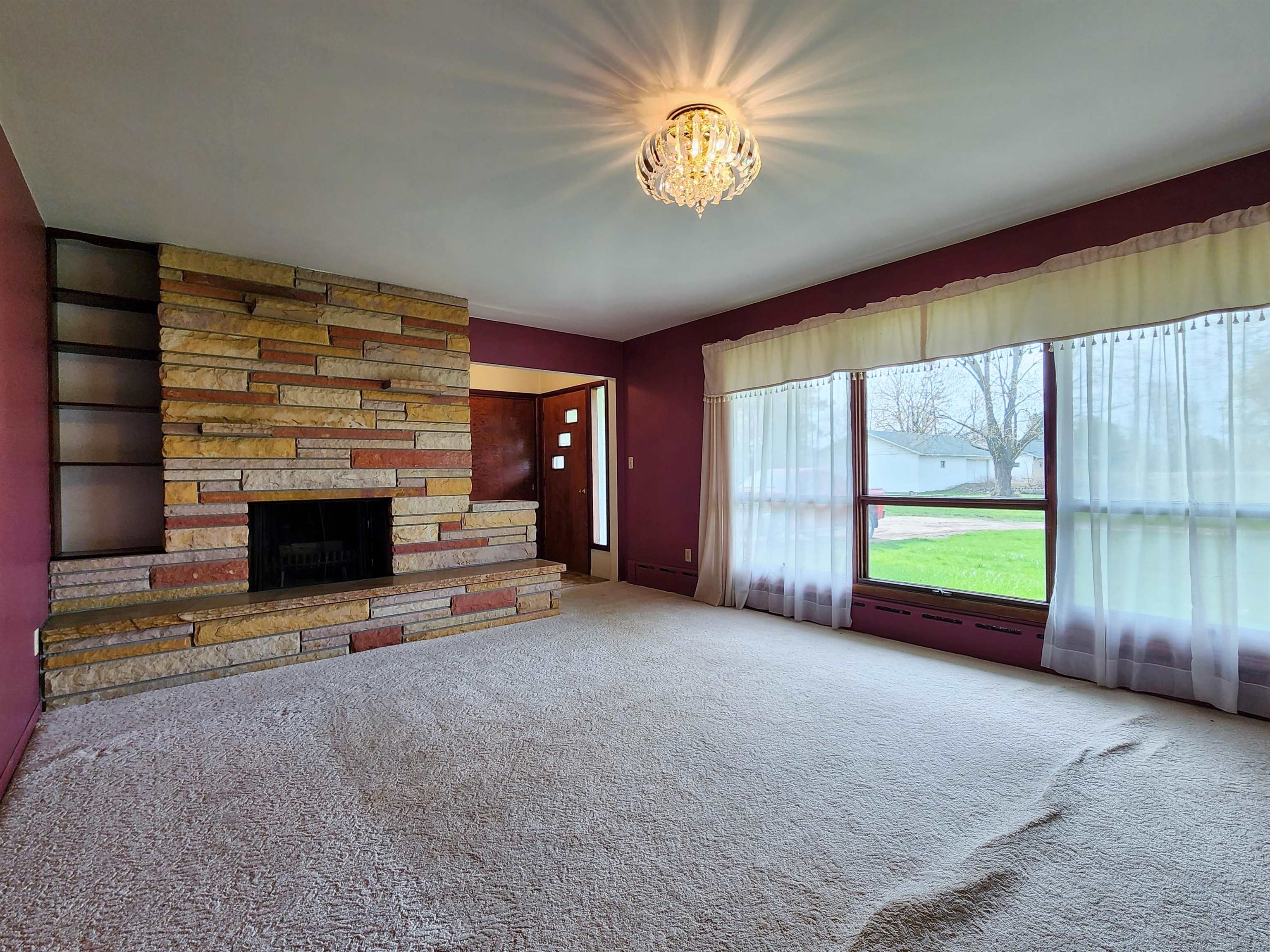 911 East Monroe Road St. Louis, MI 48880 - Photo 2 of 50 1910211-1.JPG