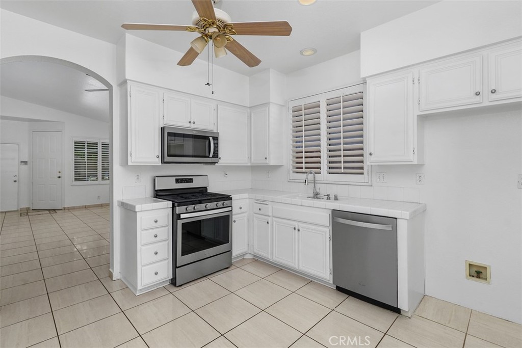 39549 June Temecula, CA 92591 - Photo 10 of 21