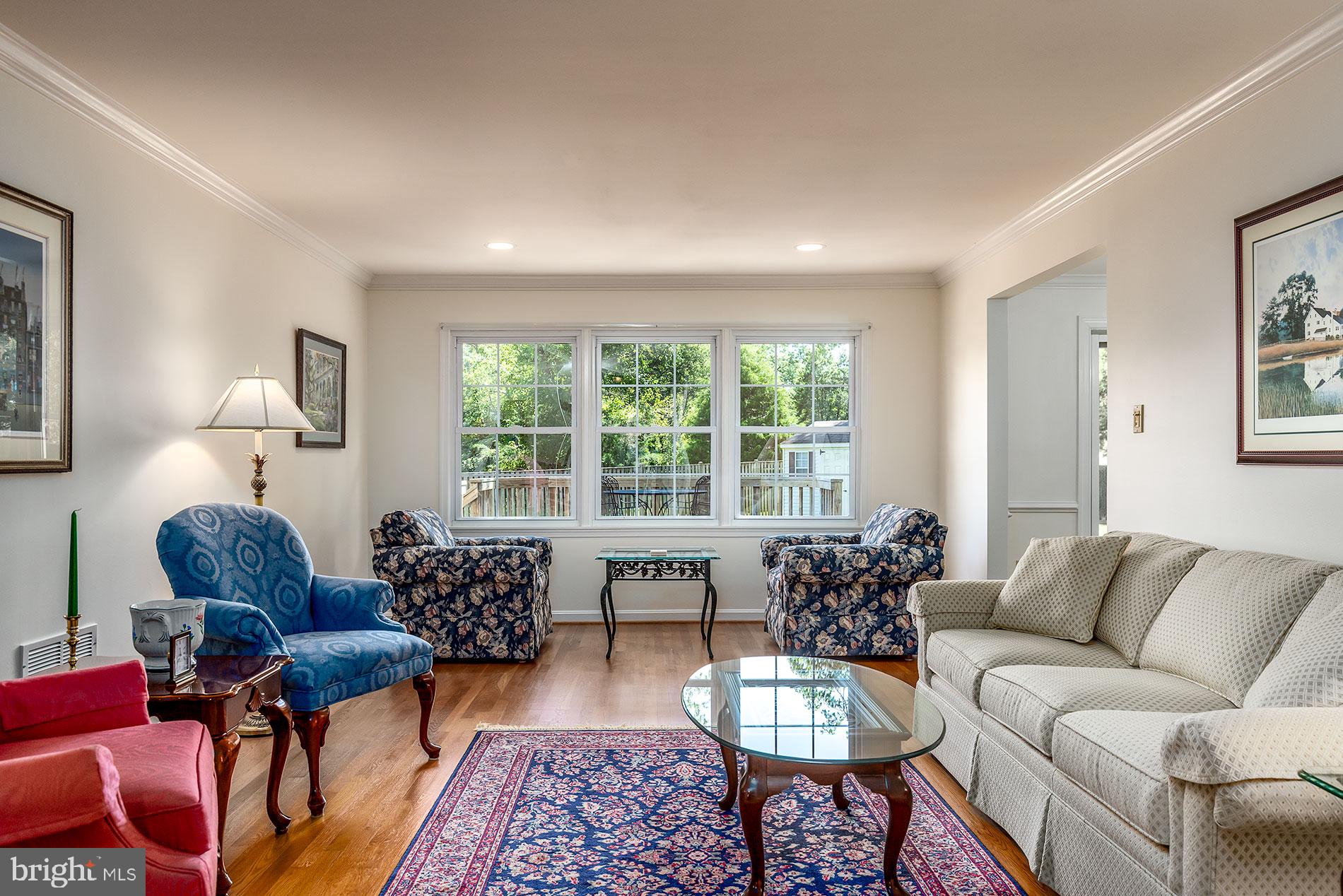 2407 Rocky Branch Road Vienna, VA 22181 - Photo 4 of 39 Gallery Image 4