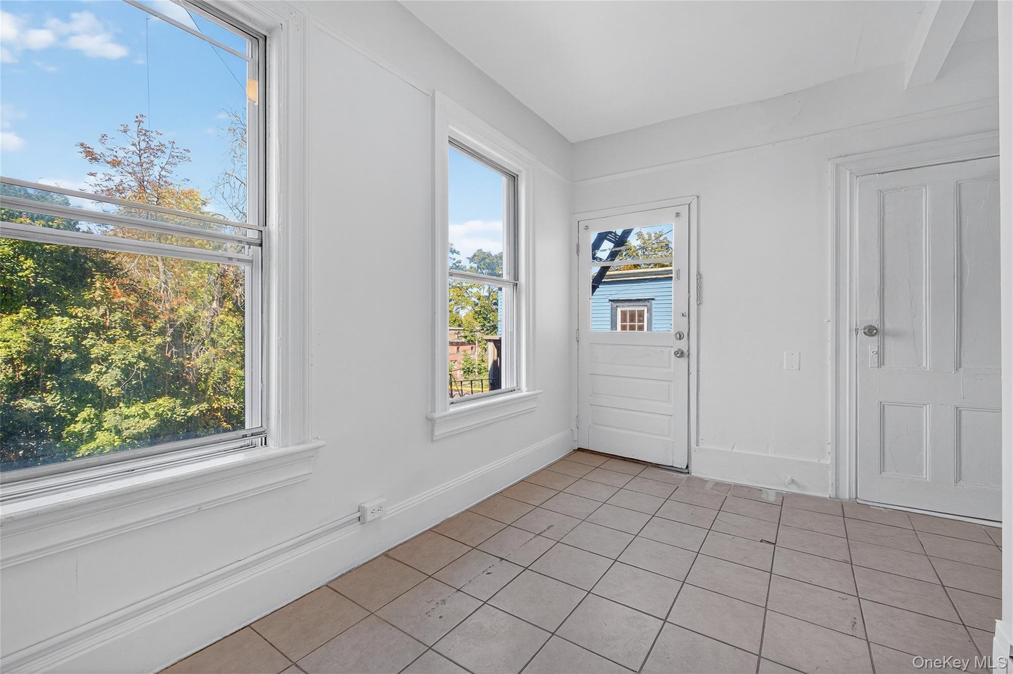 49 South Hamilton Street, Unit 2 Poughkeepsie, NY 12601 - Photo 17 of 27 a view of an empty room and window