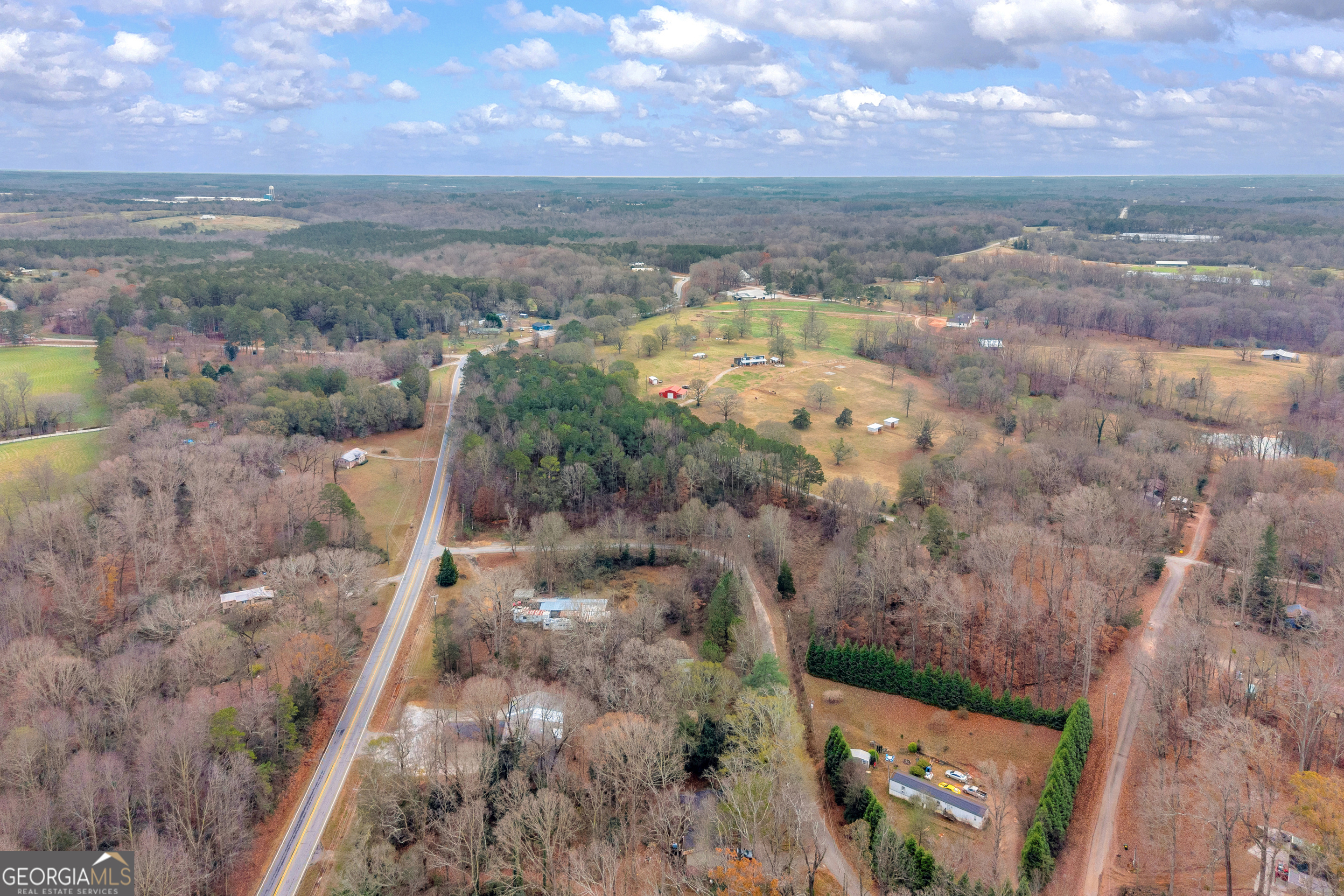 510 Gumlog Grove Road Lavonia, GA 30553 - Photo 8 of 22 a view of a city