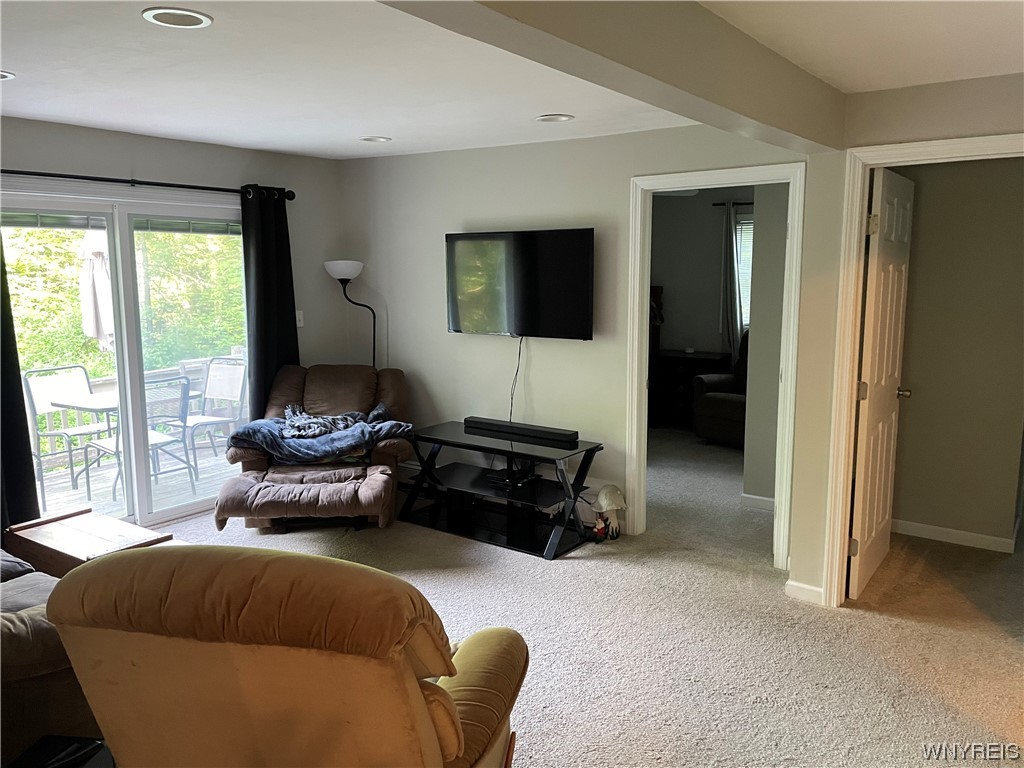 11401 Partridge Road Holland, NY 14080 - Photo 6 of 26 Lower living room