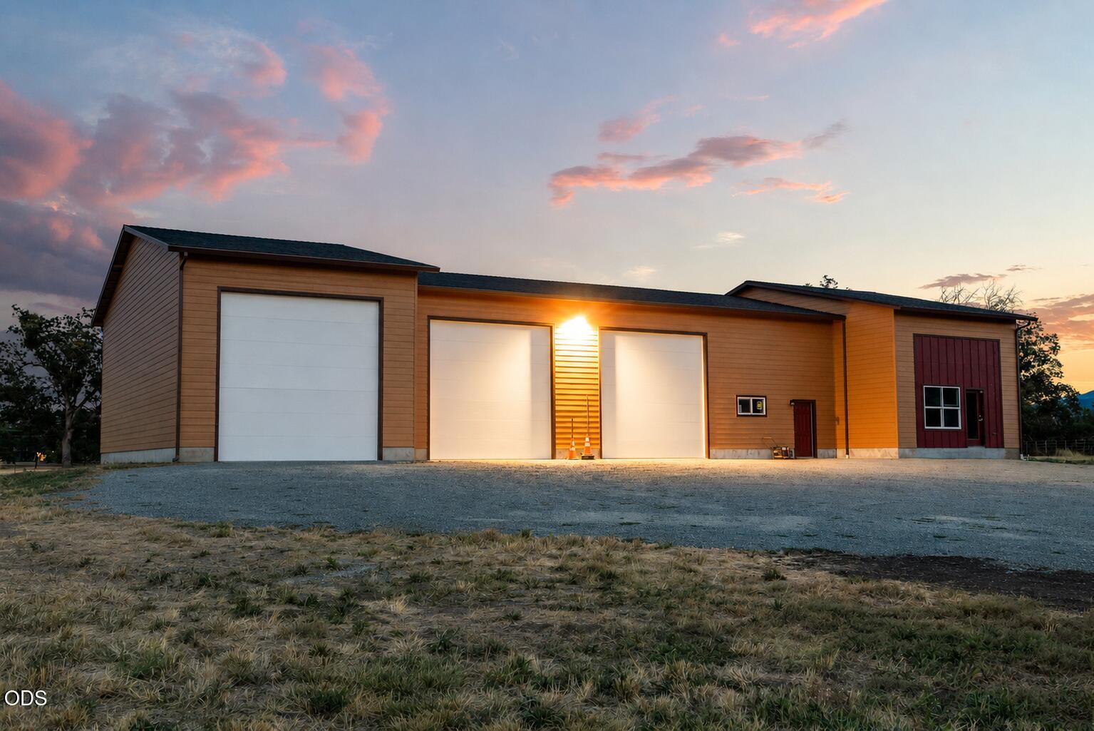 1213 Casino Road Medford, OR 97501 - Photo 14 of 77