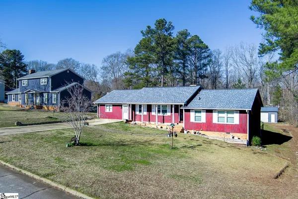 $275,000 | 325 Shoally Ridge Drive, Boiling Springs, SC 29316