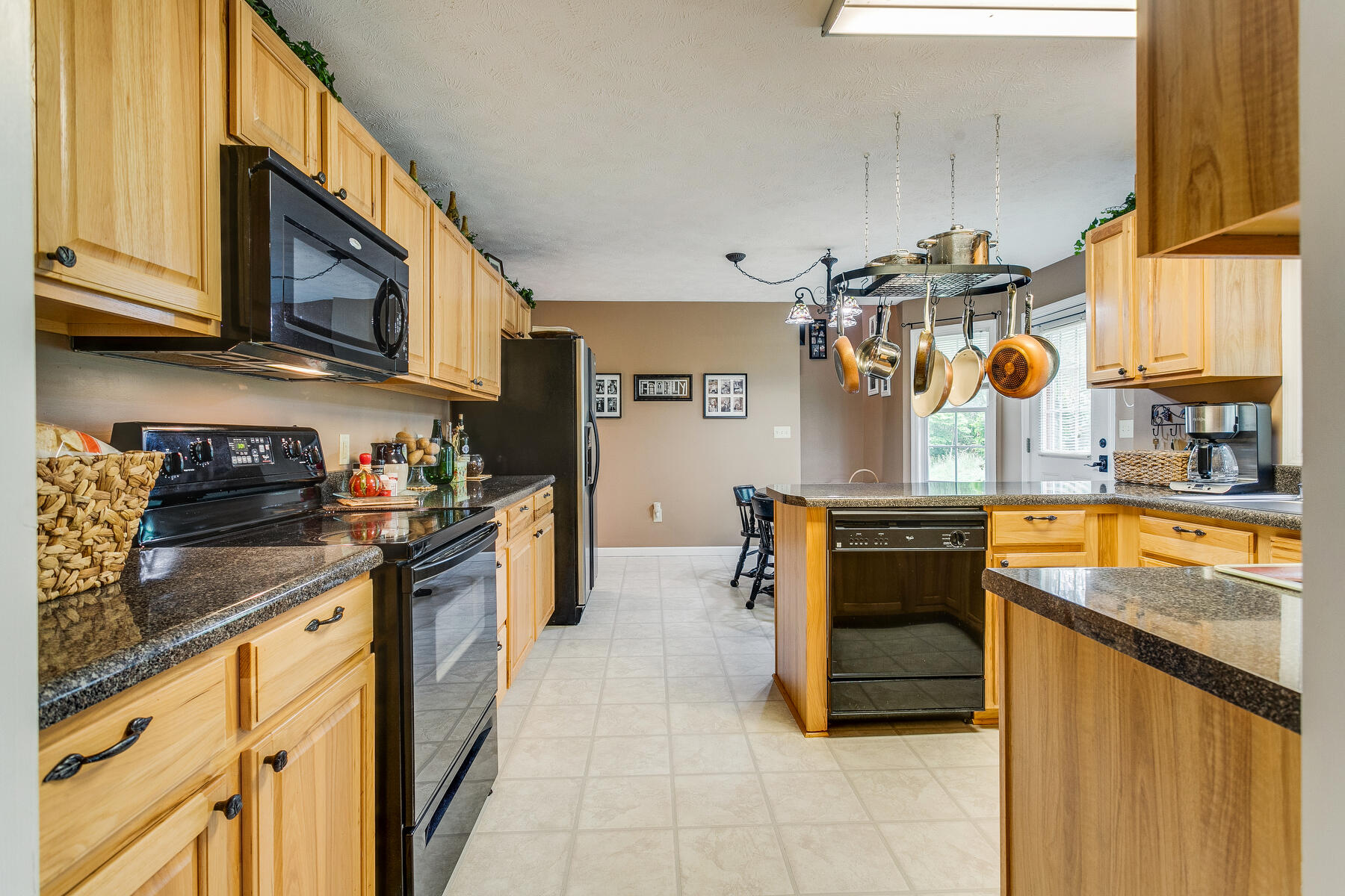 343 Ford Road Kingsport, TN 37663 - Photo 17 of 57 016