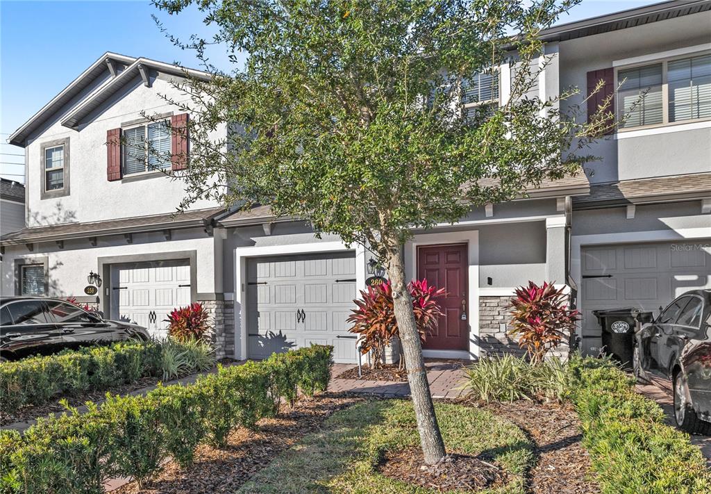 260 Smugglers Way Apopka, FL 32712 - Photo 2 of 34 a front view of house with yard