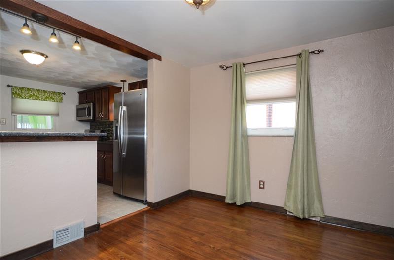 504 East Garden Road Pittsburgh, PA 15227 - Photo 4 of 19 Gallery Image 4