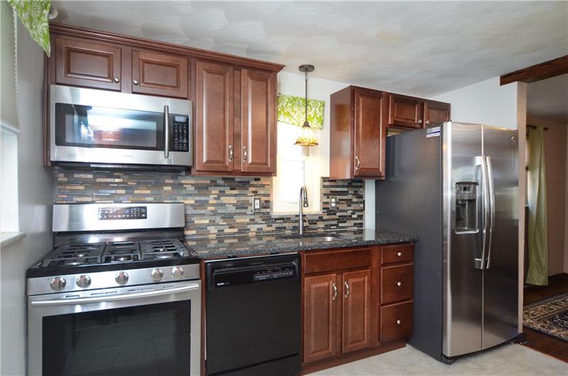 504 East Garden Road Pittsburgh, PA 15227 - Photo 8 of 19 Gallery Image 8