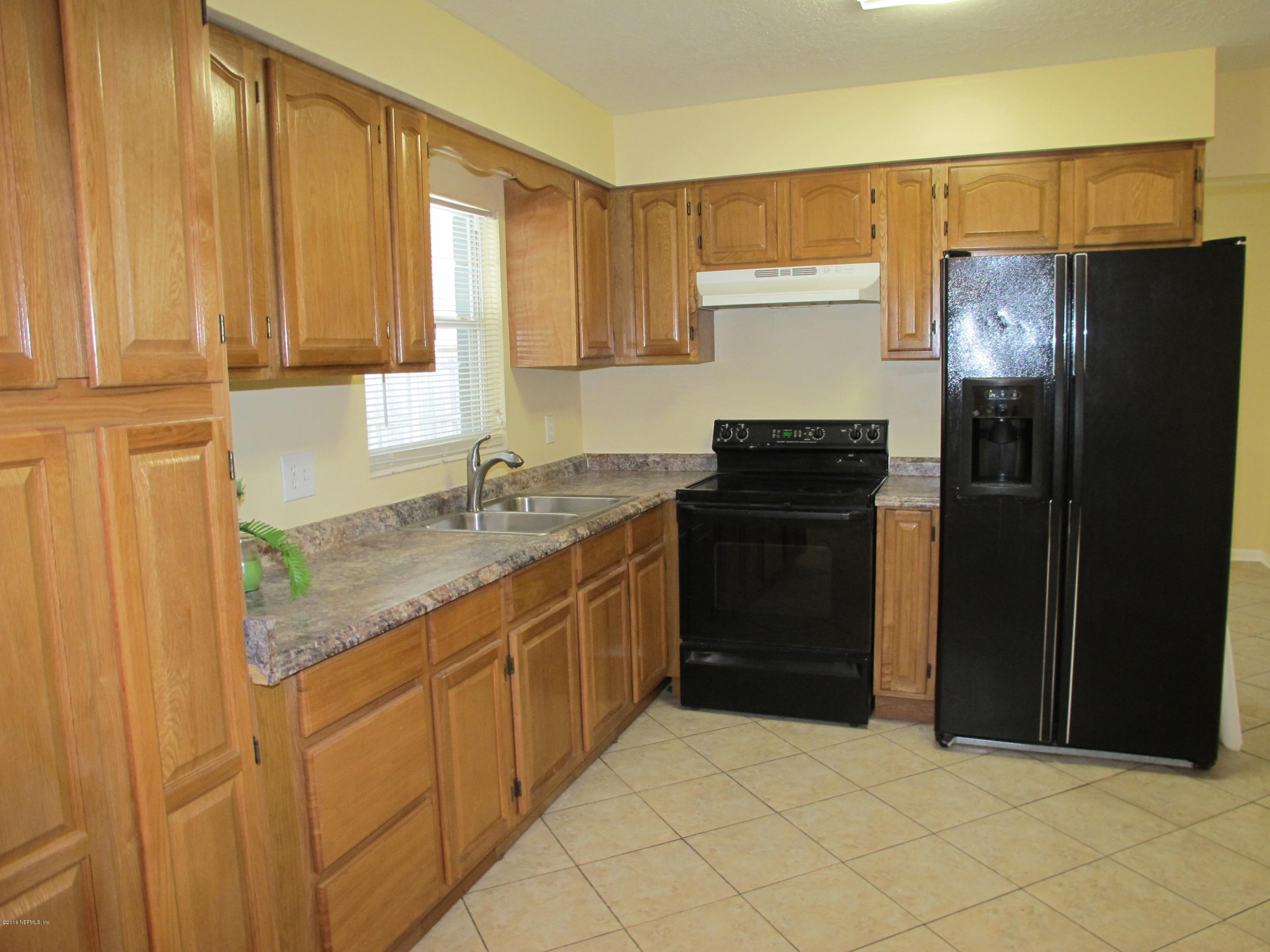 7819 Austin Road Jacksonville, FL 32244 - Photo 2 of 28 Kitchen