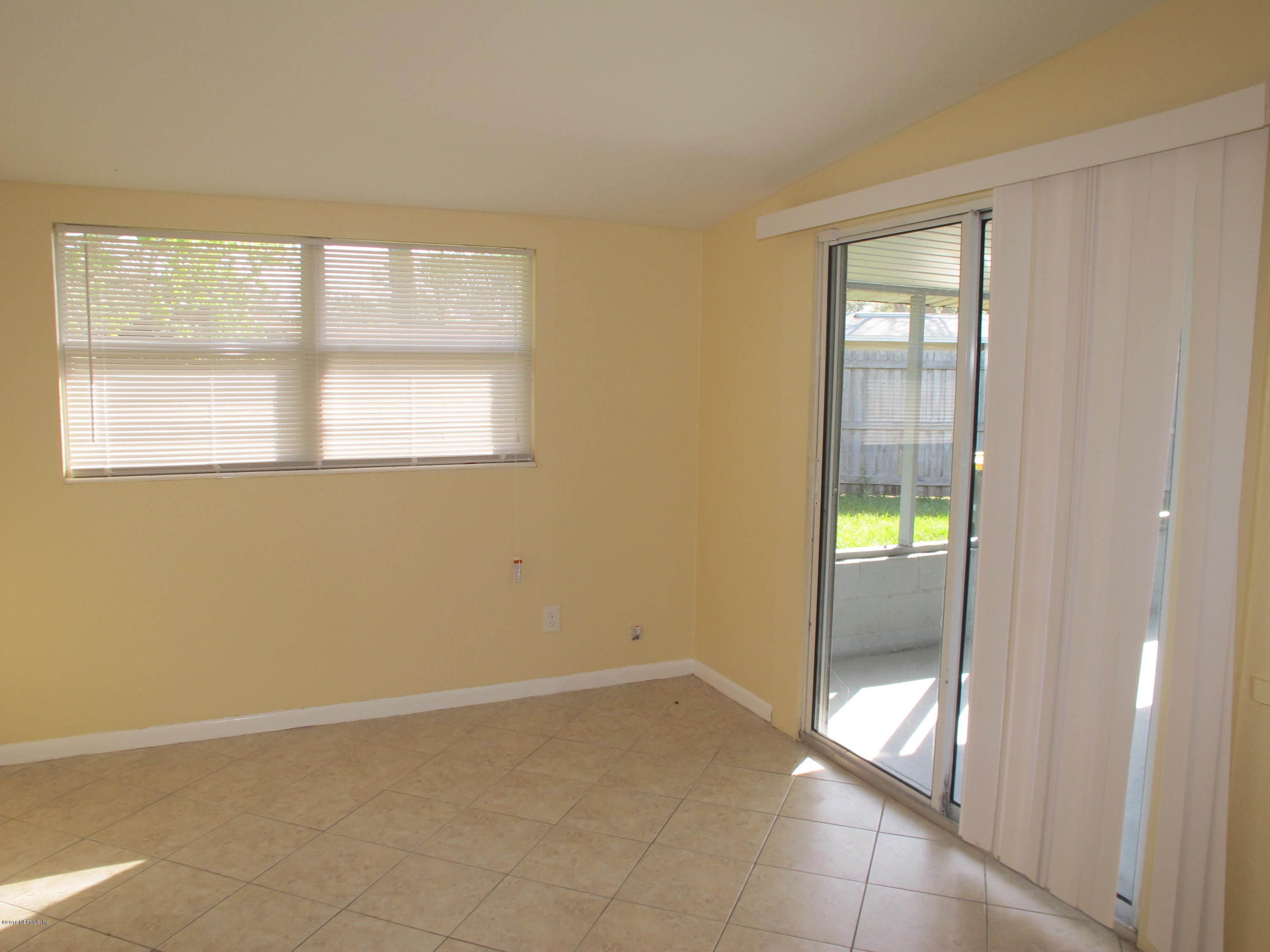 7819 Austin Road Jacksonville, FL 32244 - Photo 15 of 28 Family Room