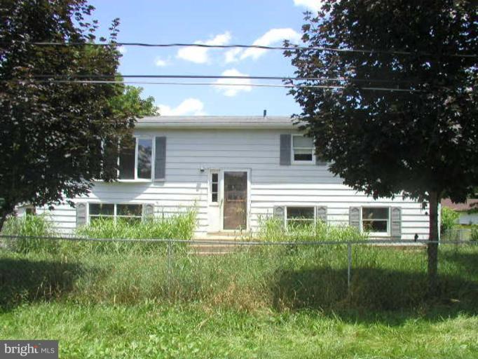 99 Haystack Road Kearneysville, WV 25430 - Photo 1 of 2 Exterior (Main)