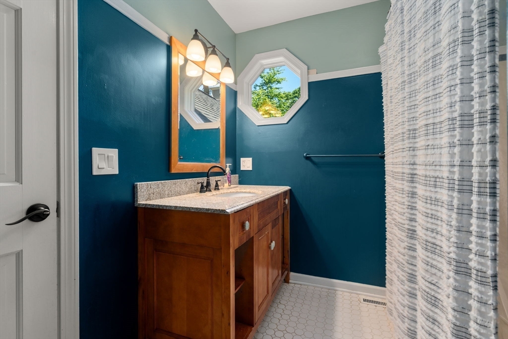 180 Loomis Ridge Road Westfield, MA 01085 - Photo 27 of 39