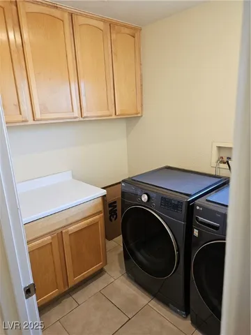 $2,395 | 3732 Shimmering Creek Avenue, North Las Vegas, NV 89031