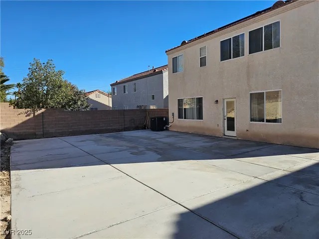 $2,395 | 3732 Shimmering Creek Avenue, North Las Vegas, NV 89031