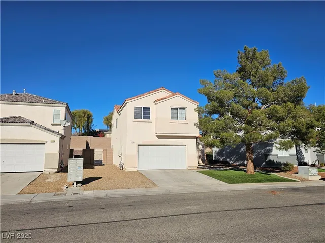 $2,395 | 3732 Shimmering Creek Avenue, North Las Vegas, NV 89031