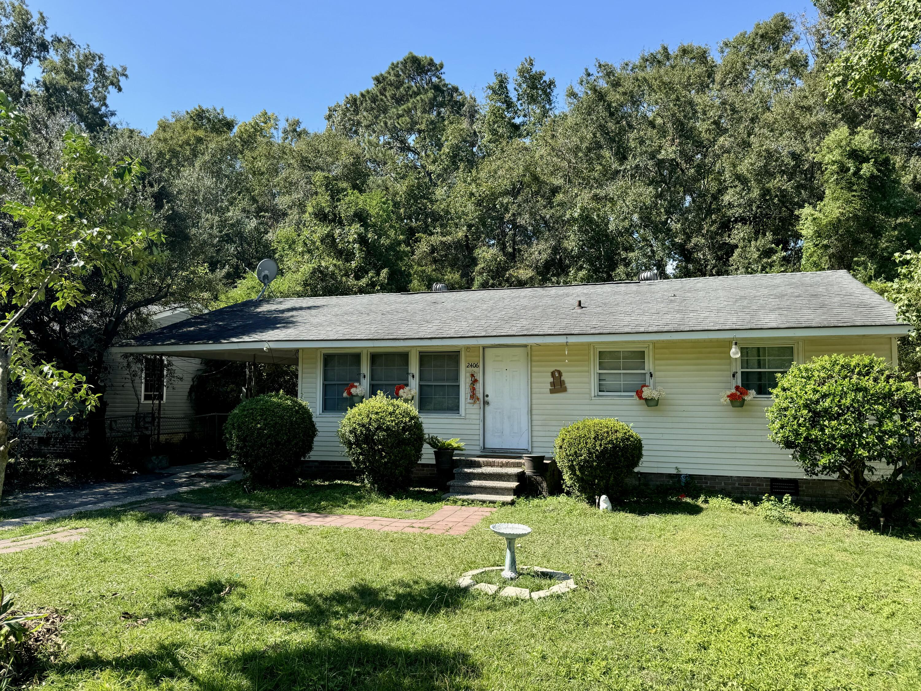 2406 Falcon Road North Charleston, SC 29406 - Photo 1 of 2 IMG_3440