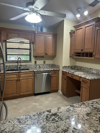 $2,100 | 3001 Southeast Aster Lane, Unit 908, Stuart, FL 34994