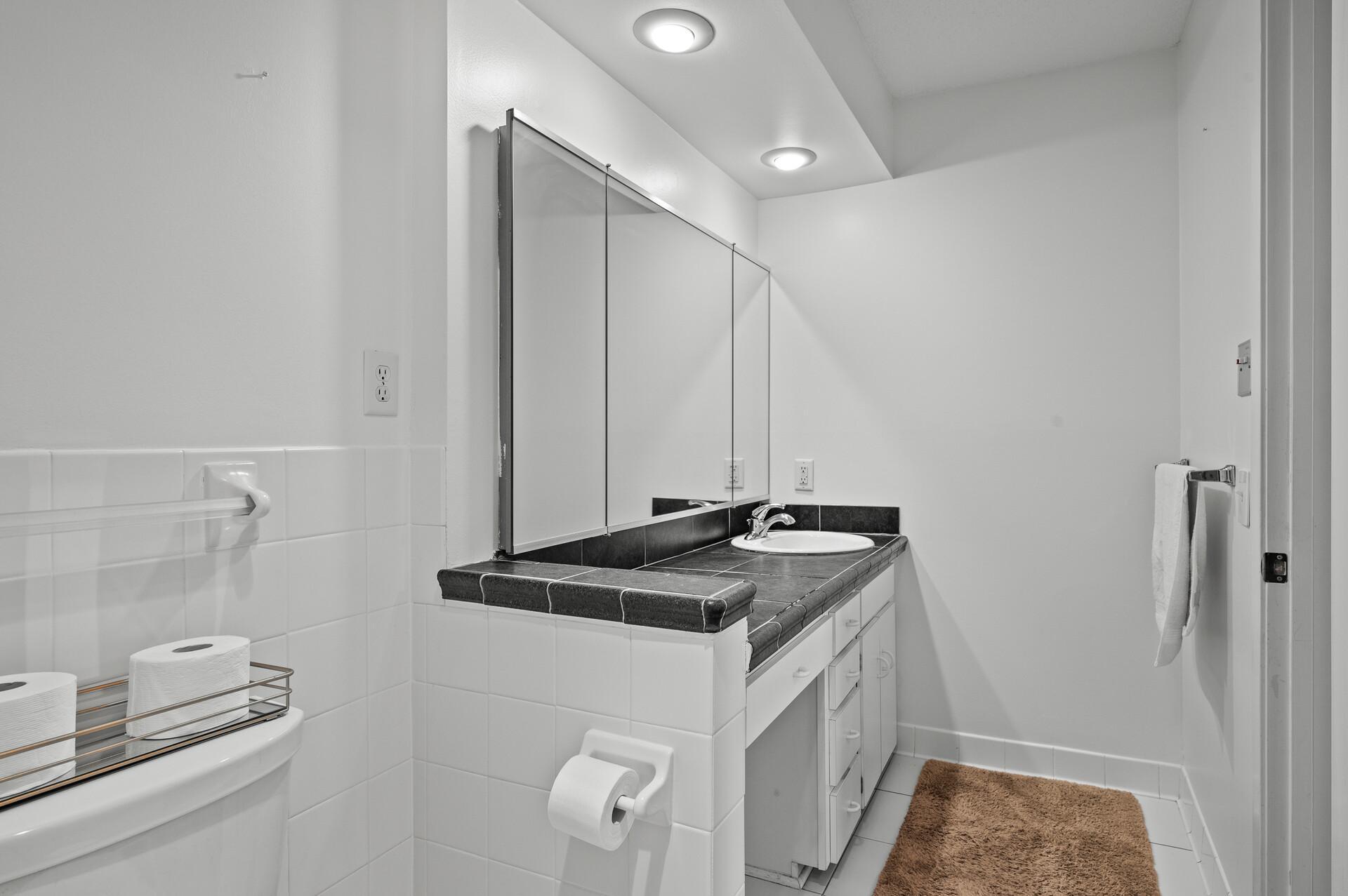 3412 Oak Ridge Road, Unit 309 Hopkins, MN 55305 - Photo 16 of 33