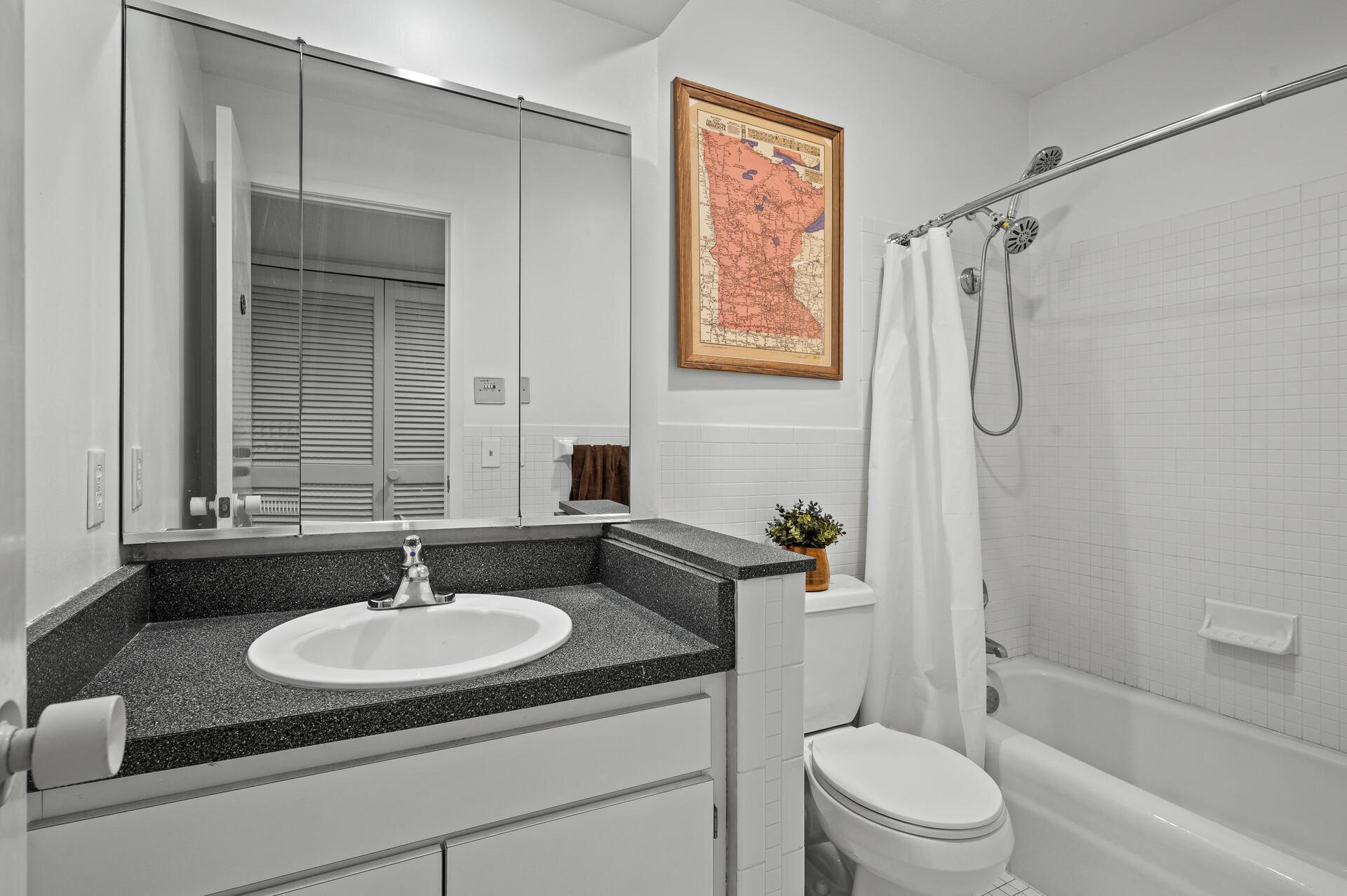 3412 Oak Ridge Road, Unit 309 Hopkins, MN 55305 - Photo 20 of 33