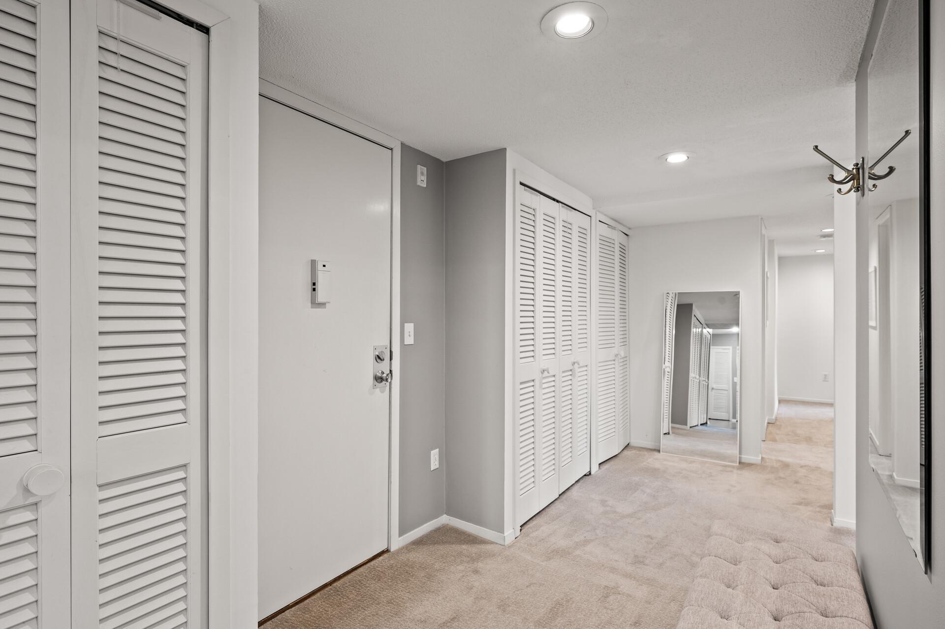 3412 Oak Ridge Road, Unit 309 Hopkins, MN 55305 - Photo 3 of 33