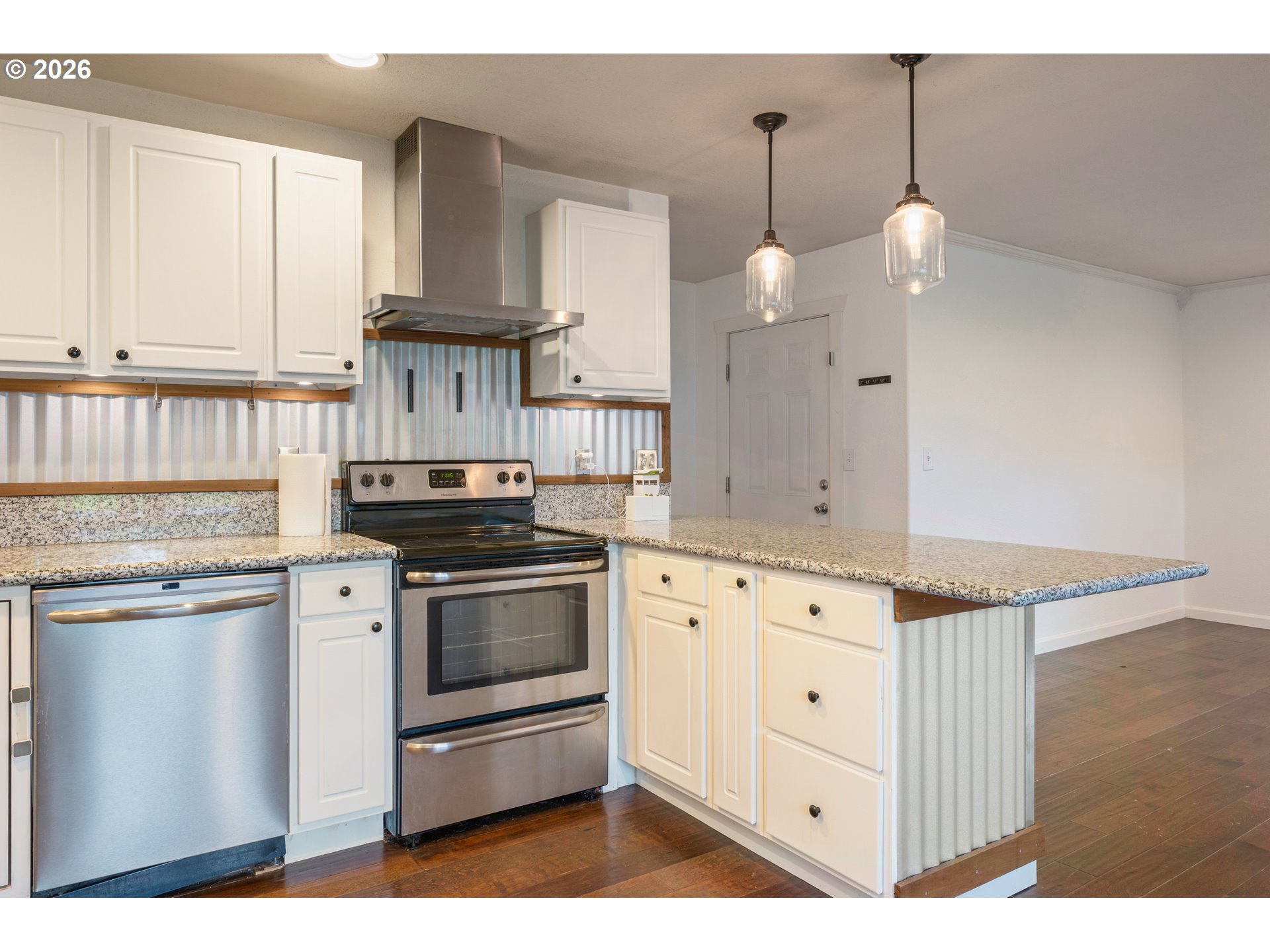 246 South 70th Street Springfield, OR 97478 - Photo 11 of 27