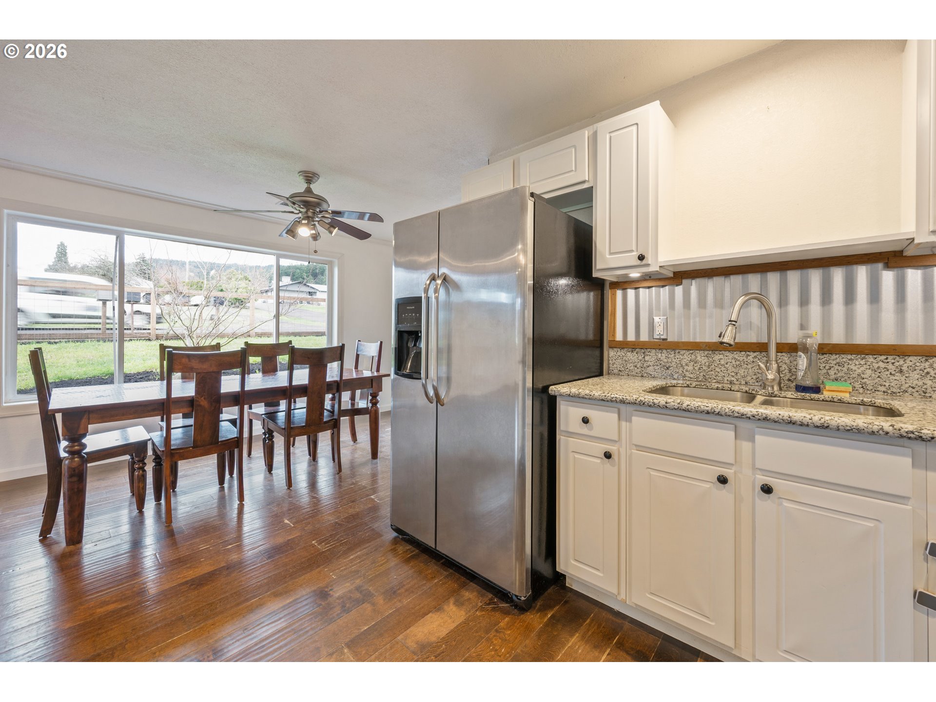 246 South 70th Street Springfield, OR 97478 - Photo 9 of 27