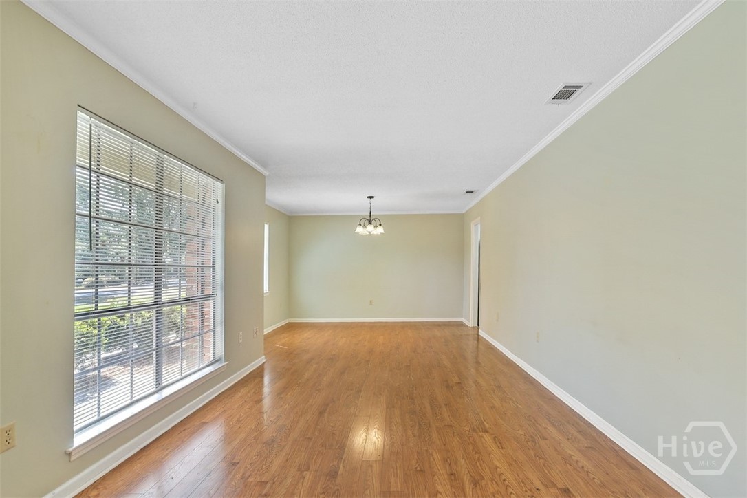 207 Debra Road Savannah, GA 31410 - Photo 6 of 38 Gallery Image 6