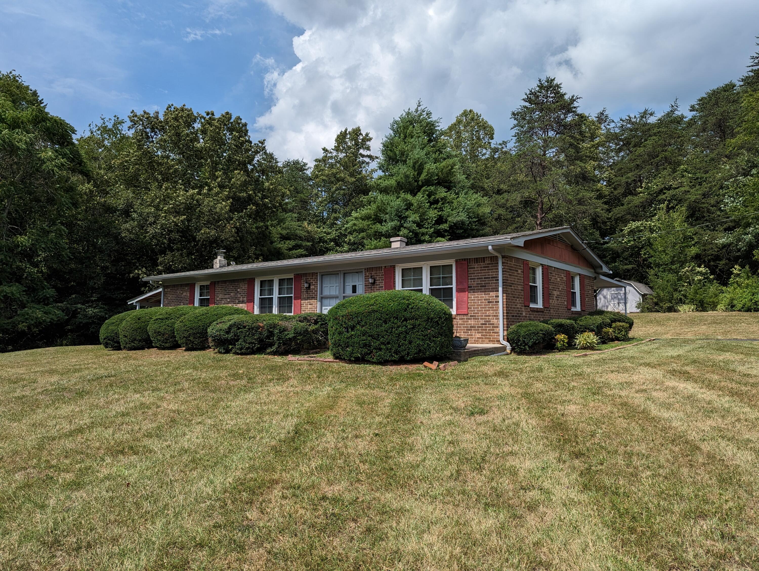 172 Robin Ridge Road Rocky Mount, VA 24151 - Photo 1 of 37 Main