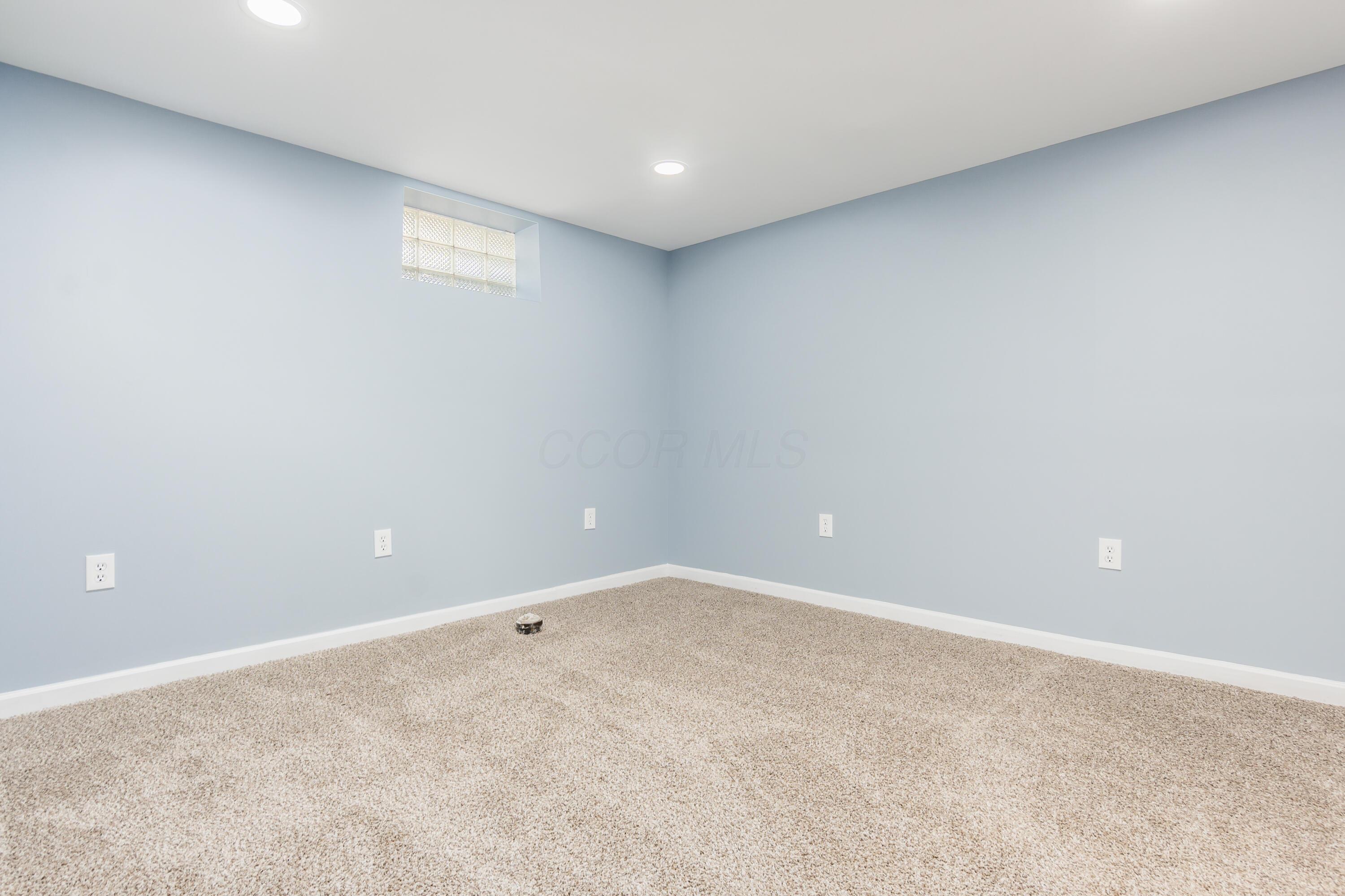 3161 Lewis Road Columbus, OH 43207 - Photo 26 of 36 i_3161_Lewis_053