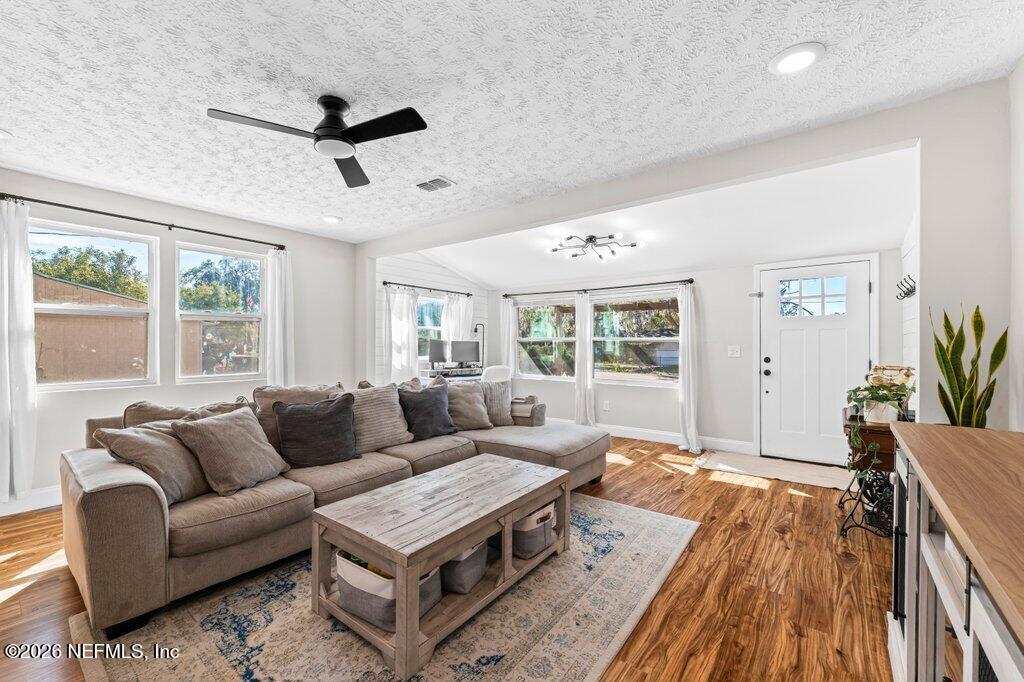 2811 Lake Shore Boulevard Jacksonville, FL 32210 - Photo 13 of 45 2811 Lake Shore Blvd (27).jpg-SMALL