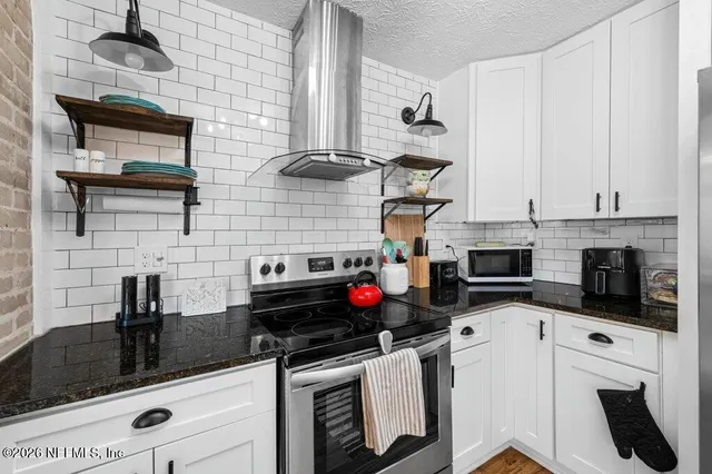 $249,900 | 2811 Lake Shore Boulevard, Jacksonville, FL 32210