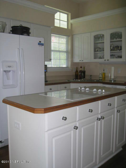 1650 Mccaul Road Jacksonville, FL 32220 - Photo 13 of 40 13 kitchen