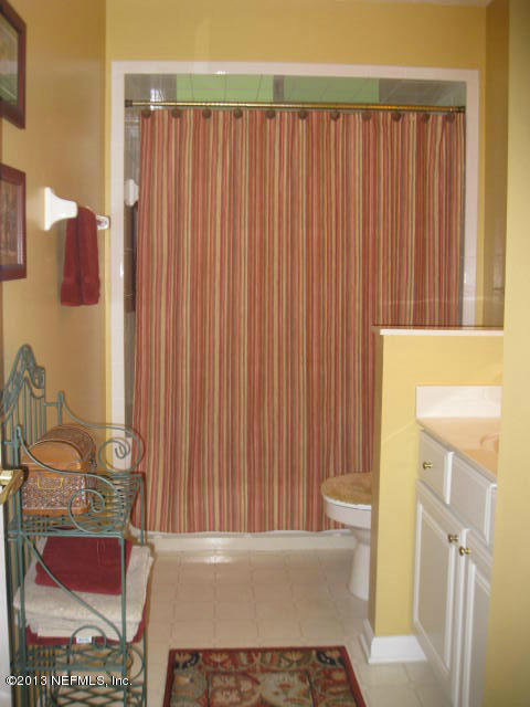 1650 Mccaul Road Jacksonville, FL 32220 - Photo 32 of 40 32 guest bath