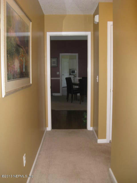 1650 Mccaul Road Jacksonville, FL 32220 - Photo 33 of 40 33 back down the hallway
